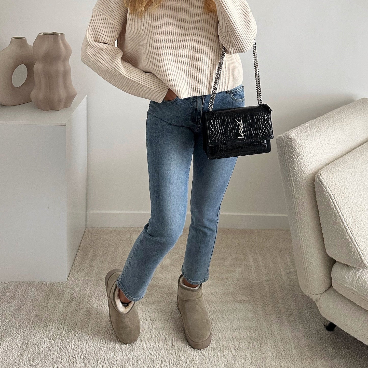 Botine confortabile și stilate pentru o plimbare fără oboseală