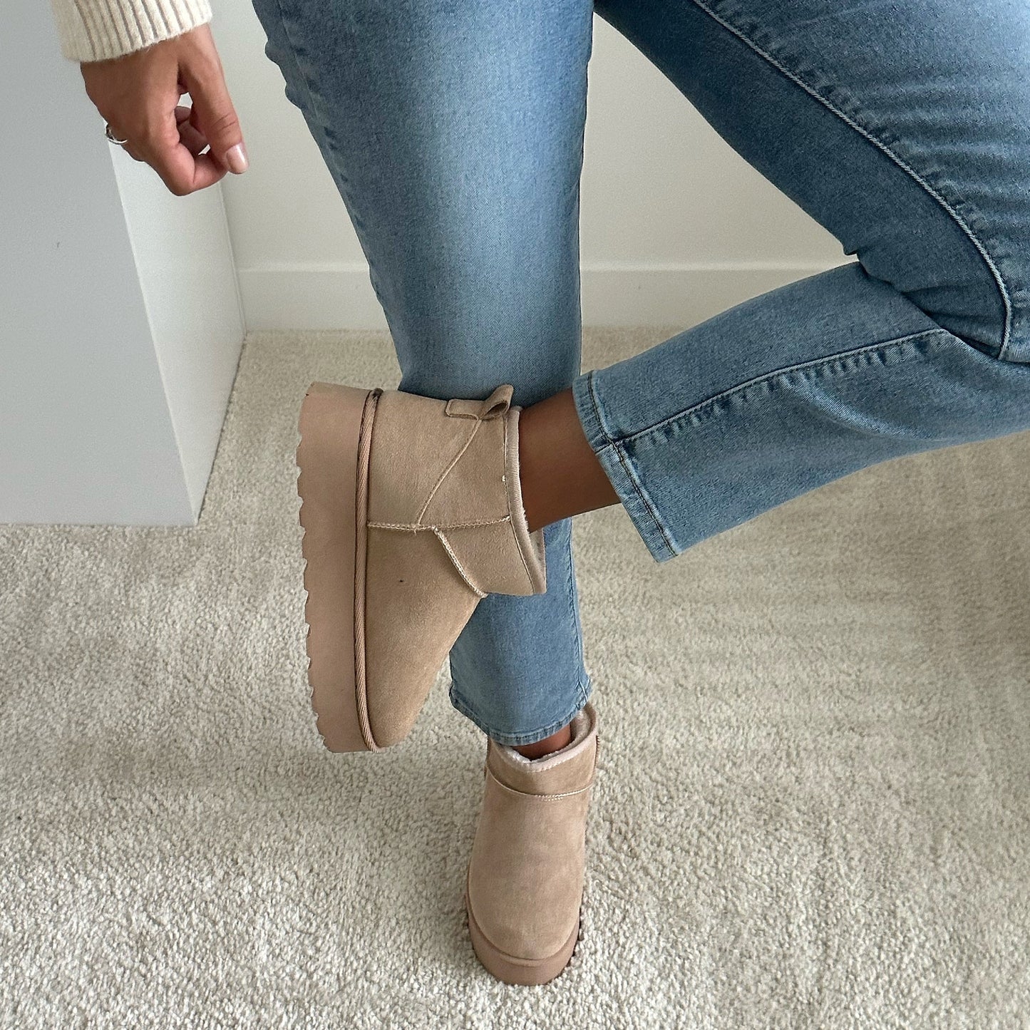 Botine confortabile și stilate pentru o plimbare fără oboseală