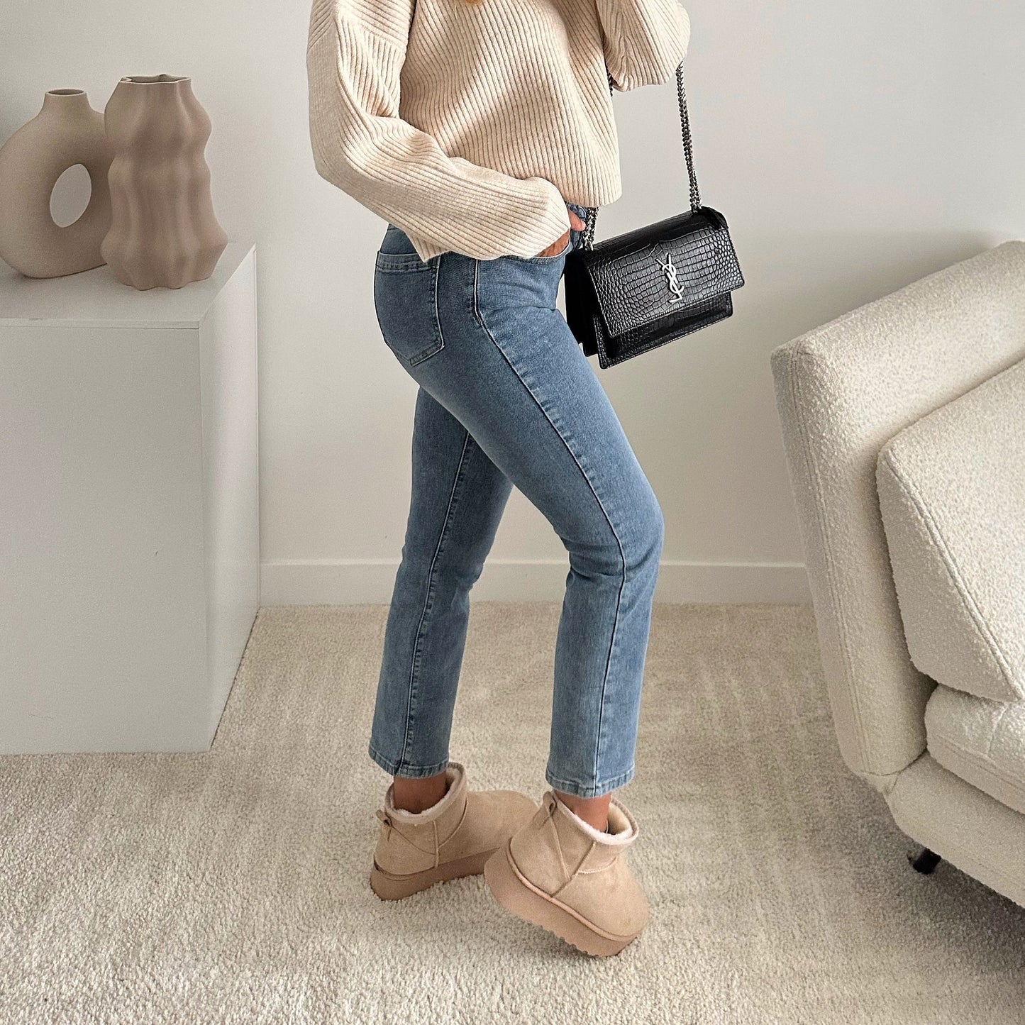 Botine confortabile și stilate pentru o plimbare fără oboseală