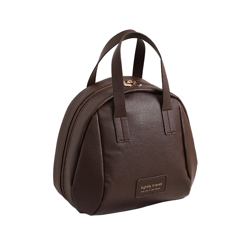 Váš make-up je vždy dobre usporiadaný a chránený