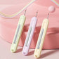 2-in-1 sewing tool – Practical needle threader and seam ripper (x2) 